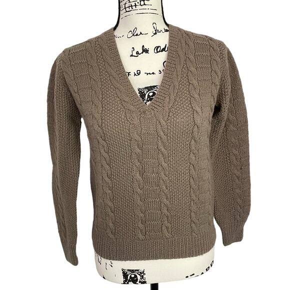 Brooks Brothers Chunky Cable Knit Sweater 100% Wool Taupe V Neck Women S Vintage - Picture 2 of 10